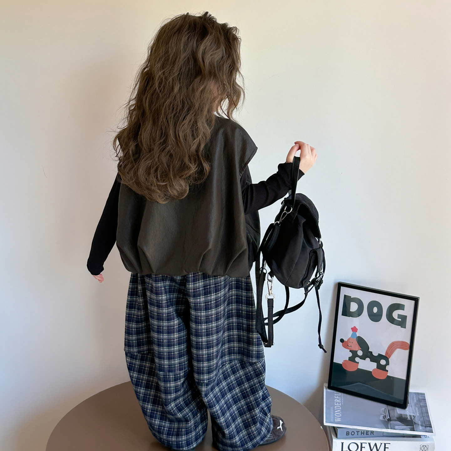 女童套装2025新款洋气时髦宝宝春秋韩版皮马甲打底衫格子裤三件套,淘宝优惠券,粉丝福利购,淘宝优惠卷