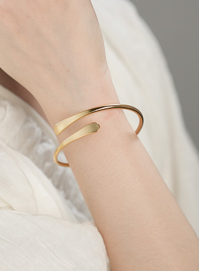 不掉色中古vintage开口手镯金高级感手链2025新款轻奢ins复古手饰