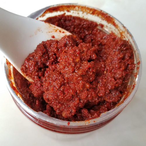 云南辣椒酱曲靖特产 越州老酱500g 小麦黄豆辣酱 米线帽子酱 - 图0