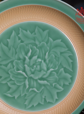 龙泉青瓷龙纹牡丹纹纯手工跳刀摆件中式家居装饰高端工艺品礼盒装