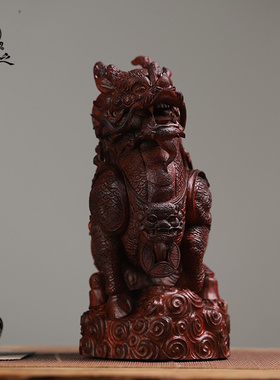 印度小叶紫檀木雕麒麟吉祥摆件