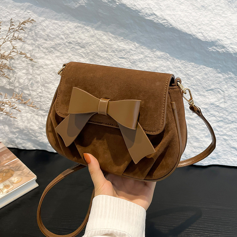 复古休闲马鞍包女2025秋季新款时尚潮流单肩包小众高级质感斜挎包,淘宝优惠券,粉丝福利购,淘宝优惠卷
