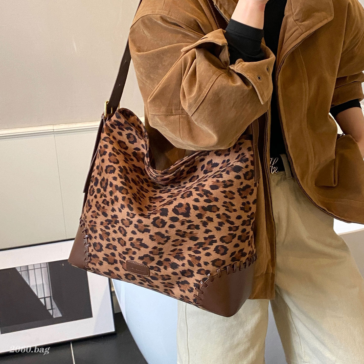 秋冬通勤绒面豹纹大容量单肩包2025新款女气质休闲韩版斜跨包包,淘宝优惠券,粉丝福利购,淘宝优惠卷