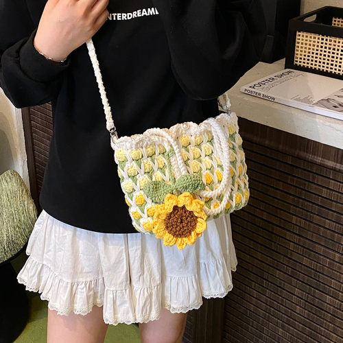 手工编织花朵小方包女2026新款气质大容量钩针编织单肩包斜挎包 - 图2