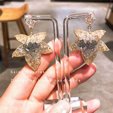 Серьги s925银针韩国东大门小众设计重工轻奢超闪水晶手工枫叶夸张大耳环