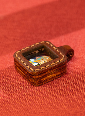 手绘唐卡本命绿度母黄财五爷前世今生随身小皮壳吊坠手绘擦擦