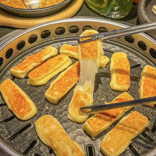韩国烤芝士条商用烤肉店同款煎烤拉丝芝士奶酪条网红街头小吃600g - 图1