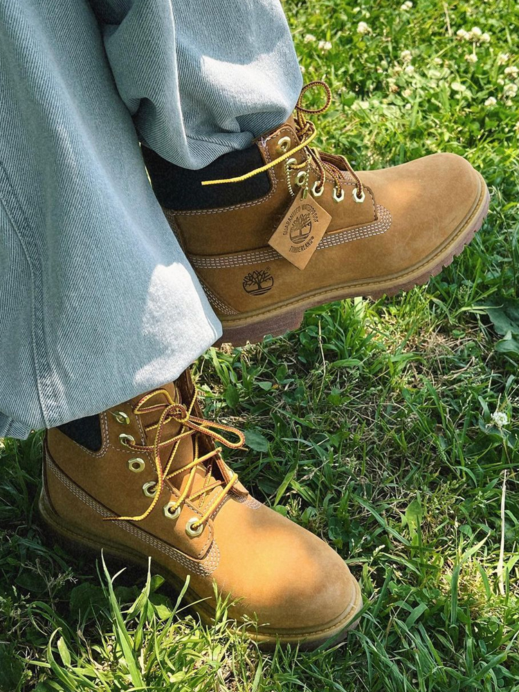 TIMBERLAND/添柏岚女鞋踢不烂经典户外工装靴防水大黄靴短靴10361 - 图3