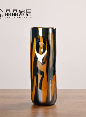 现代简约创意镂空条纹床头柜插花