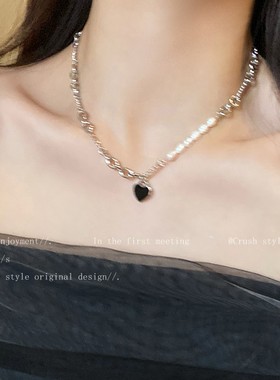 巴洛克珍珠黑色爱心项链