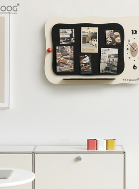 玄关相片记录毛毡板时钟摆件