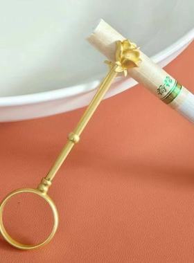 优雅戒指烟托玫瑰烟架