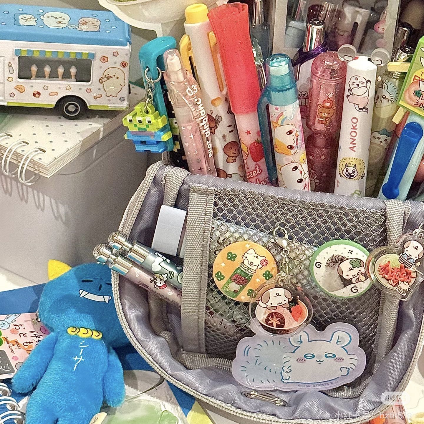 站立式笔袋翻盖多层大容量创意多功能学生桌面整理小众文具收纳盒 - 图2