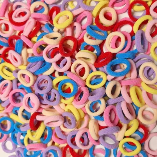 Children's rubber band does not hurt hair and is elastic and elastic