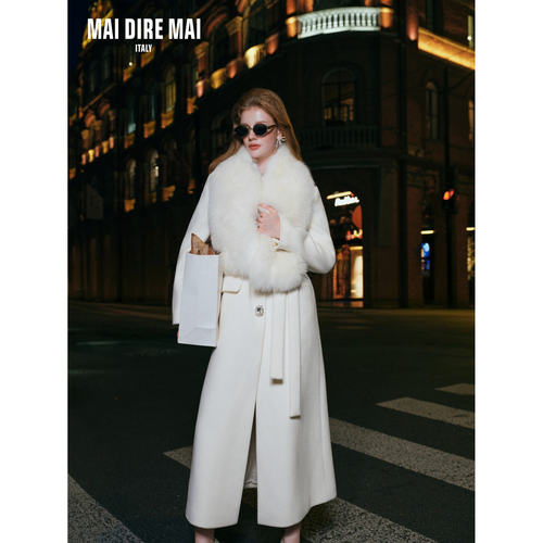 MAI DIRE MAI 柔雾蓝羊毛呢大衣珍珠白狐狸毛披肩 - 图2