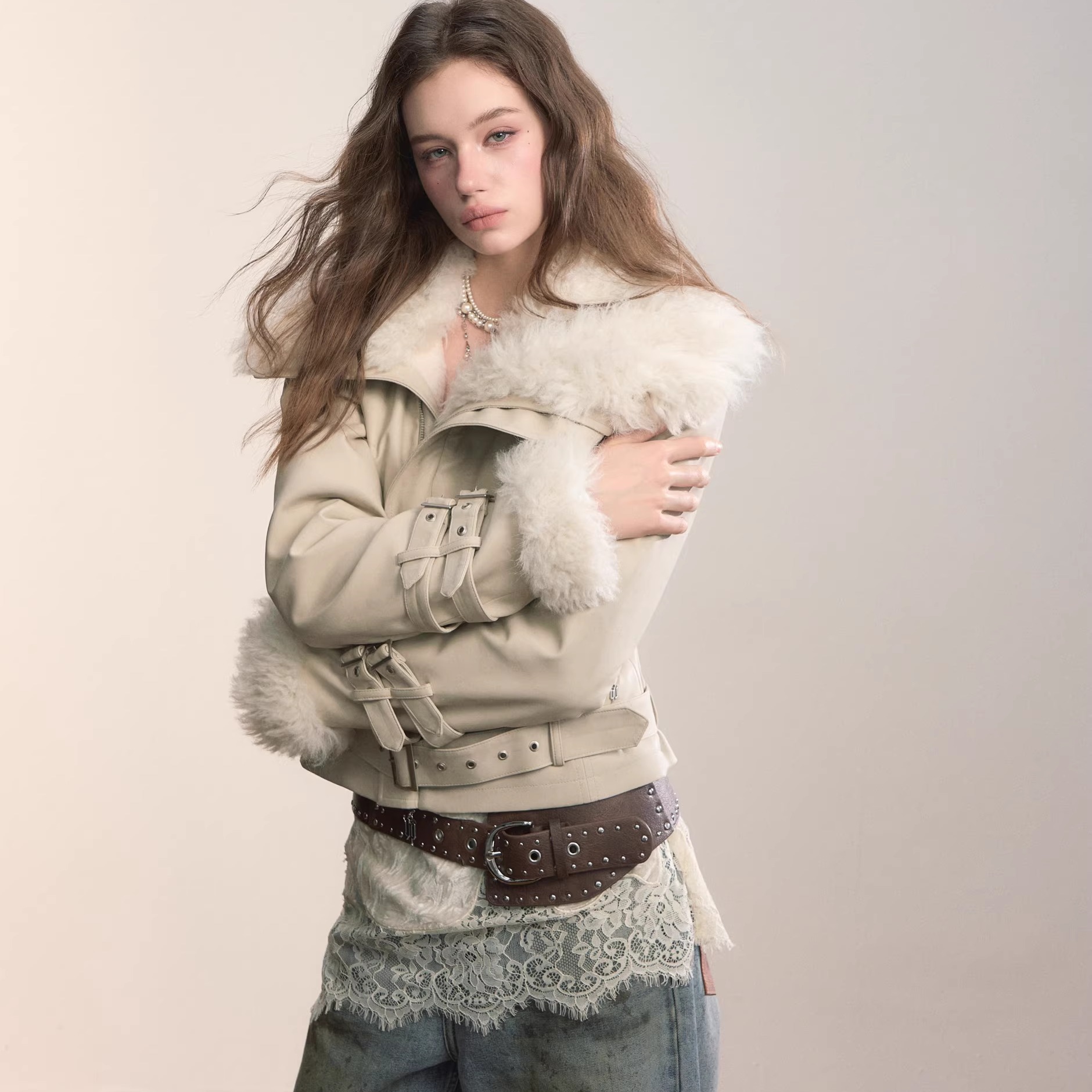 VIAPITTI 25AW 重工设计感大毛领加厚PU皮夹克外套 - 图3