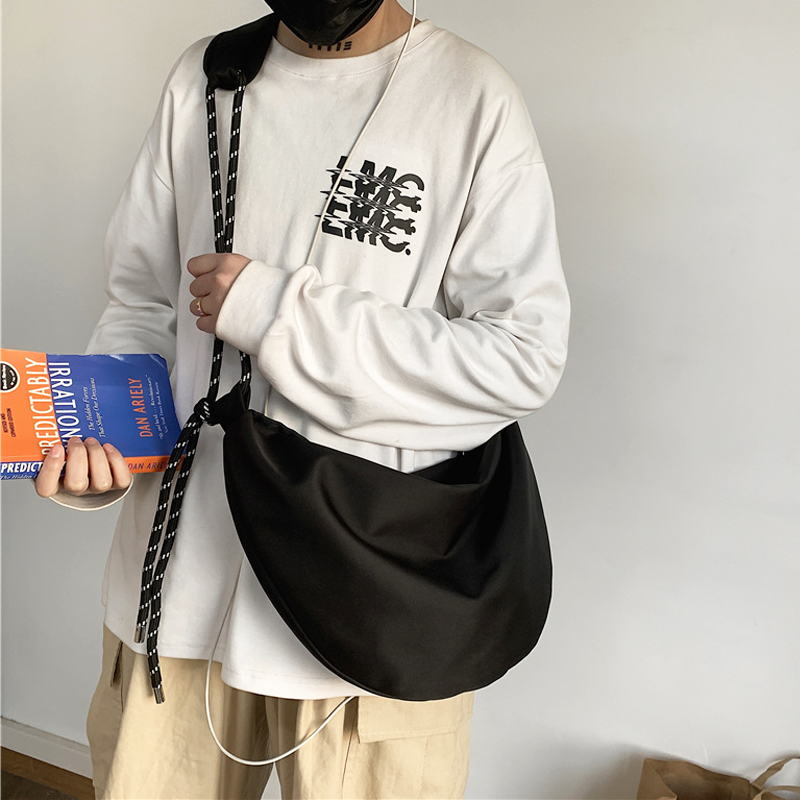 饺子包男潮牌山本风运动休闲斜挎包 仟仁狮男士包袋