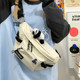 Naiku Naiku’s Japanese chest bag, whoever wears it will look better
