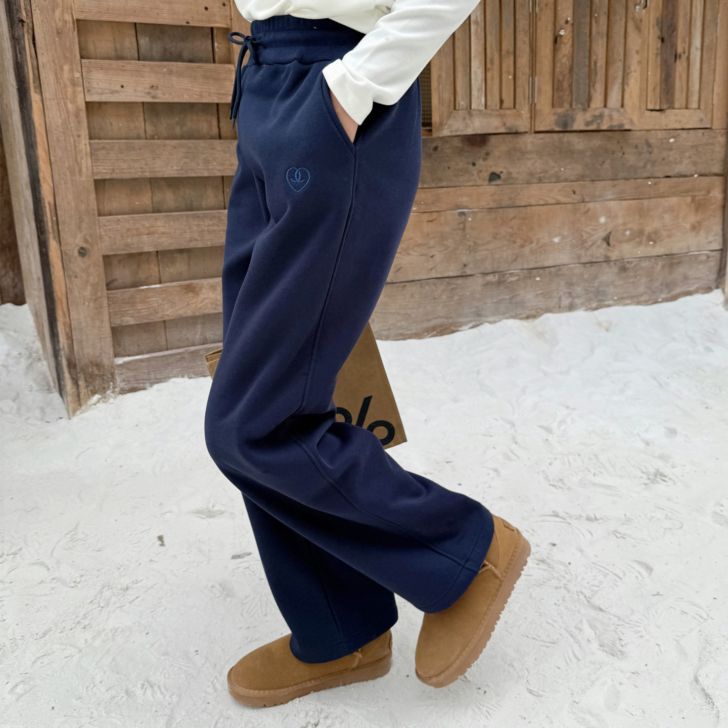 女童加绒裤子2025冬装女孩窄版直筒裤休闲阔腿裤加厚卫裤中大童,淘宝优惠券,粉丝福利购,淘宝优惠卷