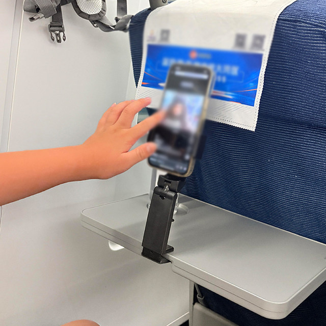 Travel mobile phone holder, high-speed rail, airplane, portable desktop, 360-degree rotating telescopic, train business trip, catching dramas