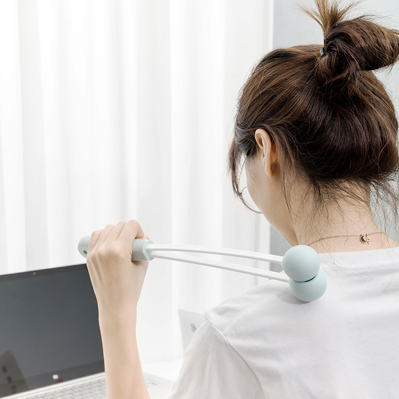名创优品硅胶双球按摩捶MINISO手持式捶背神器养生锤拍打颈肩后背,淘宝优惠券,粉丝福利购,淘宝优惠卷