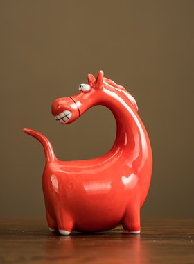 新款我是一只彪悍k的马十二生肖小白马到成功摆件桌面马年创意礼