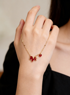 马上有钱红色小马爱心项链气质百搭女轻奢锁骨配饰毛衣链颈链马年