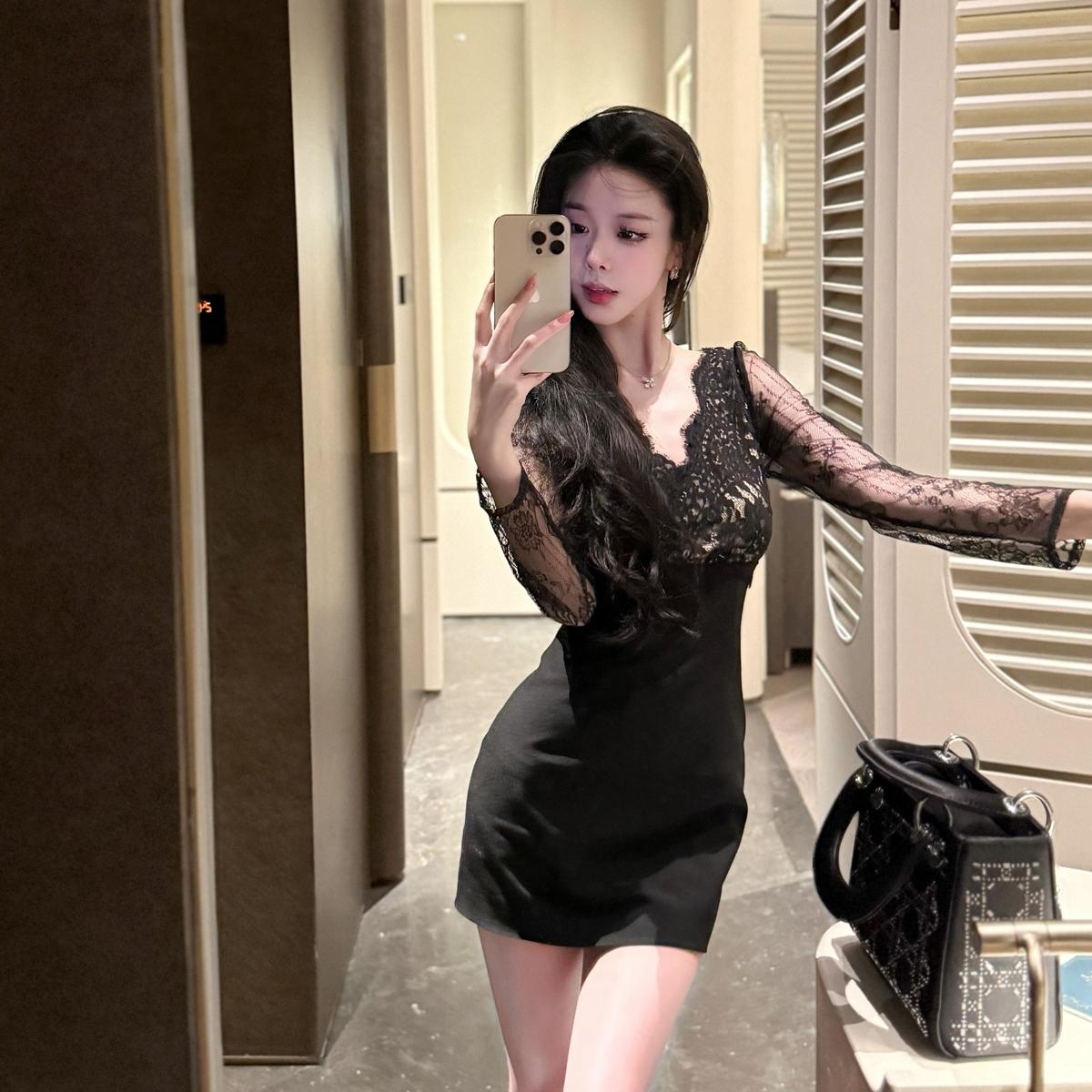 杜总家 能给你的只有感觉*原创冷御大姐姐蕾丝拼接生日秋冬连衣裙 - 图0