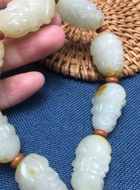 青白玉籽料十八罗汉和田玉手链