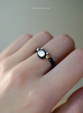 2026推荐珠宝 ins风超萌猫咪14K包金超闪黑尖晶戒指女小众设计不