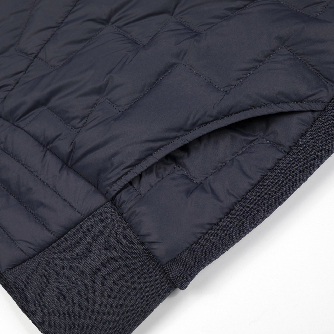 波司登奥莱女式羽绒裤居家内搭长裤舒适时尚保暖轻便不臃肿松紧