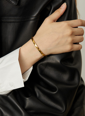 原创几何手镯小众独家细款轻奢高级开口ins风手镯闺蜜不褪色