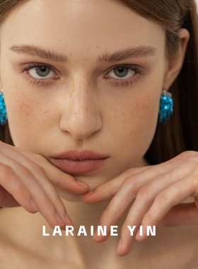 LARAINEYIN 夏日氛围感冰蓝流苏耳环女 清冷显白通勤约会百搭耳饰