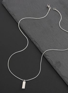 钛钢方牌银砖男士锁骨链