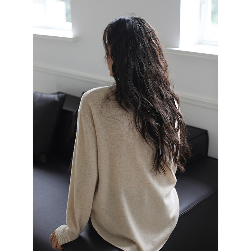  青春缇毛针织衫