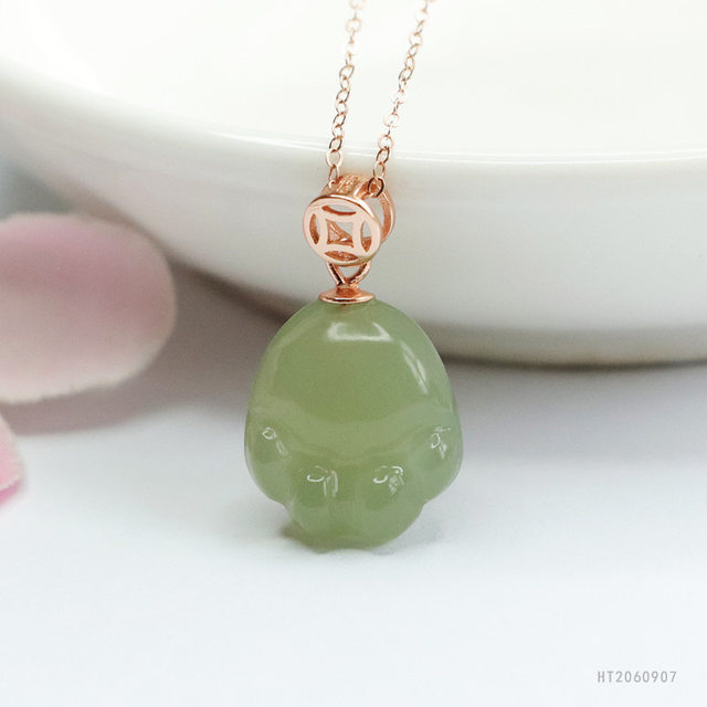 S925 silver inlaid natural Hetian jade pendant lake green cat claw necklace female cat claw pendant original design women's model