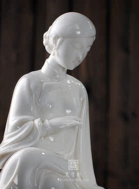 德化白瓷古典美女风摆件人物雕塑
