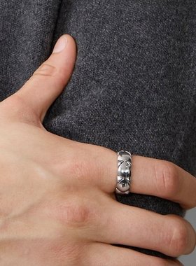 Burberry柏博利24年款 男女通用银色纯银制盾牌结构戒指