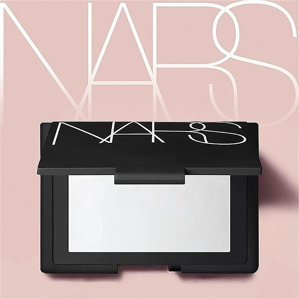  天猫国际全球探物粉饼