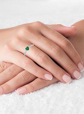 Macy's|镀铑纯银红色、绿色、紫色或白色心形方晶锆石戒指