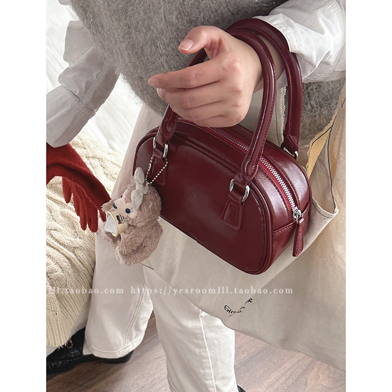 红色包包秋冬女2024新款潮韩国手提保龄球包百搭斜挎包小方包,淘宝优惠券,粉丝福利购,淘宝优惠卷