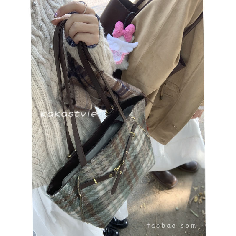 毛呢格子大容量包包女秋冬2024新款潮韩国托特包休闲大容量背包,淘宝优惠券,粉丝福利购,淘宝优惠卷
