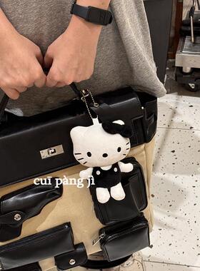 日本50周年限定黑白kitty毛绒挂件可爱kt猫书包挂饰钥匙扣礼物女