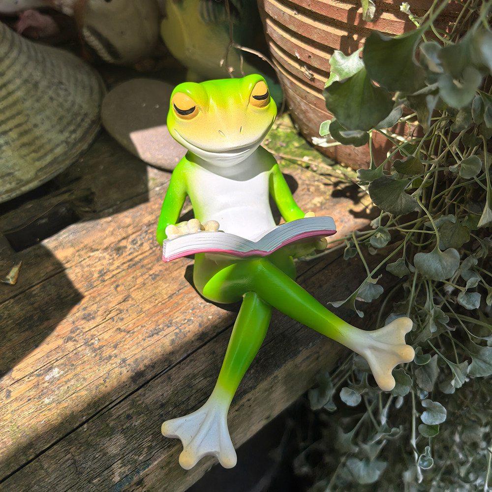 看书青蛙休闲沙滩躺摆件松弛感阳台电视柜造景布置装饰动物工艺品,淘宝优惠券,粉丝福利购,淘宝优惠卷