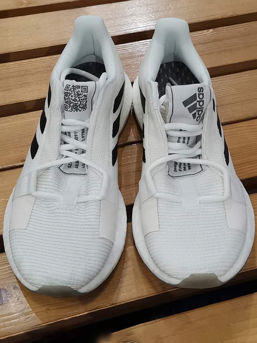 阿迪达斯男女BOOST跑步鞋新款Adidas透气运动鞋EG0959 0960GW8588 - 图2