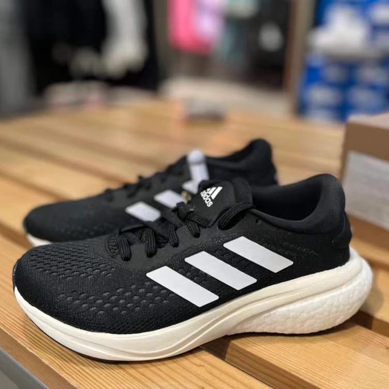 Adidas阿迪达斯女鞋正品新款跑步鞋透气缓震舒适休闲运动鞋GW6174