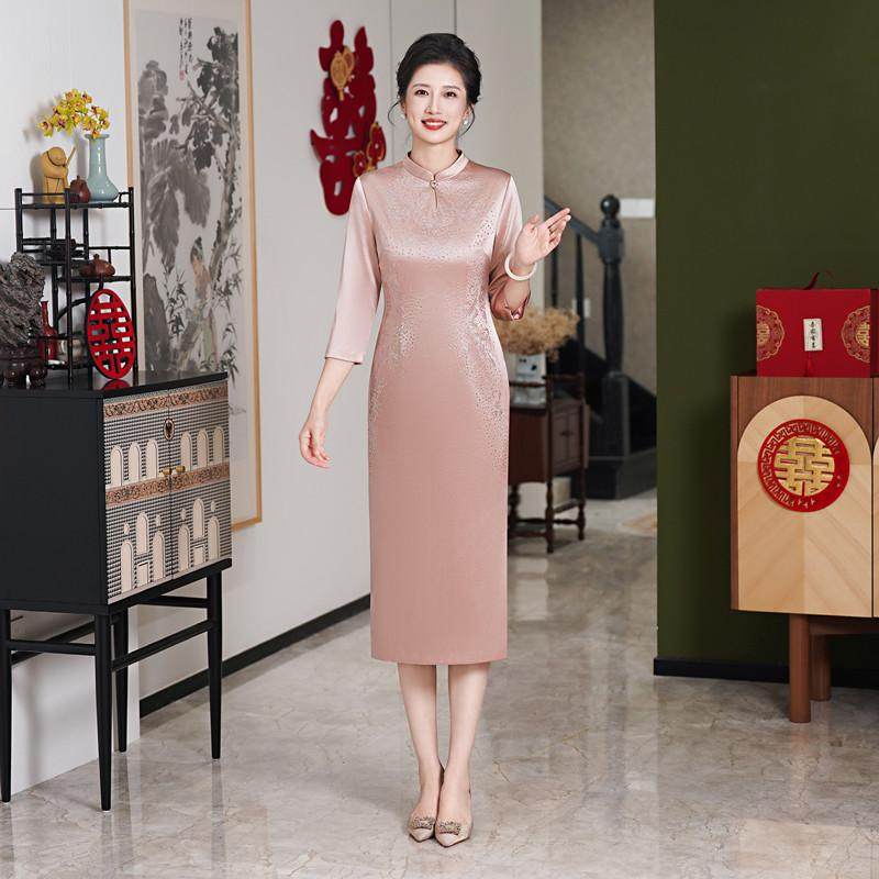 高级感喜婆婆婚宴冬装加绒中长款大衣外套结婚妈妈礼服旗袍套装裙