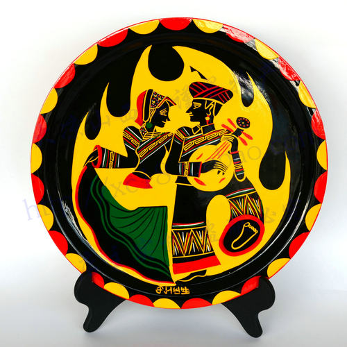 彝族漆器人物画盘 全手工彩绘木质工艺盘 客厅摆设大号传统漆器盘 - 图1