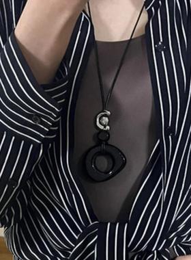 2025新中式平安扣黑曜石吊坠长款项链女小众轻奢黑绳毛衣链高级感