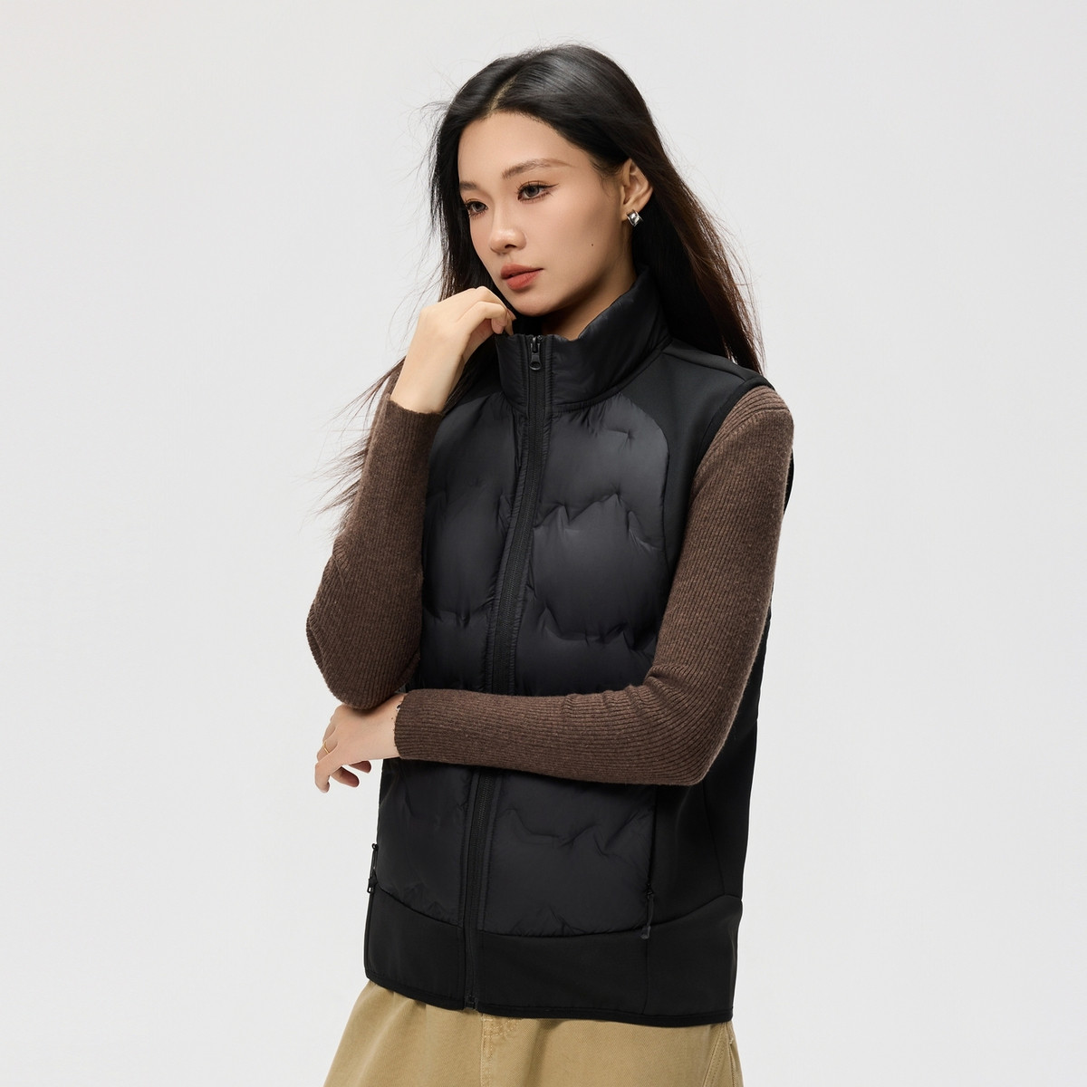 雪中飞2025冬新款羽绒马甲男女同款时尚拼接情侣运动内搭保暖马夹,淘宝优惠券,粉丝福利购,淘宝优惠卷